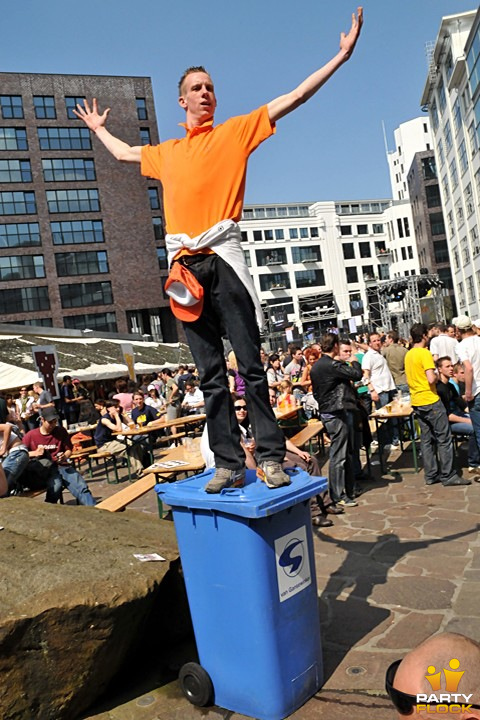 foto Queensday Festival '09, 30 april 2009, Lichtplein