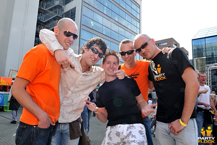 foto Queensday Festival '09, 30 april 2009, Lichtplein