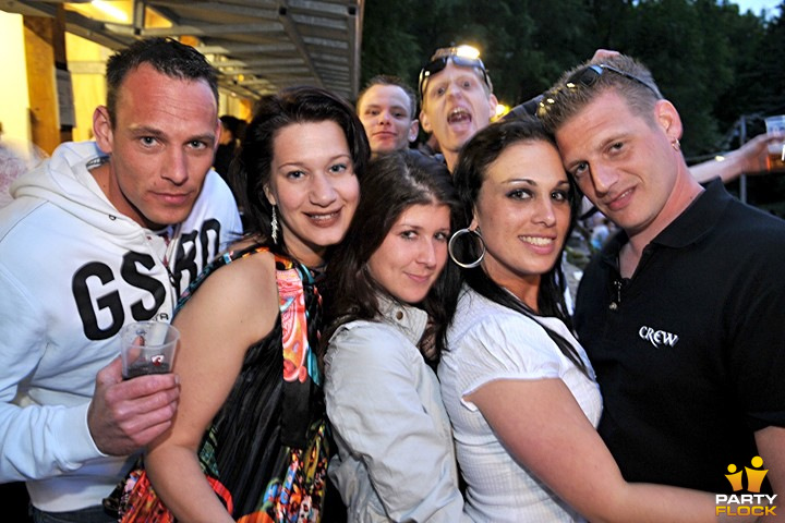 foto Ravezone, 2 mei 2009, De Goffert