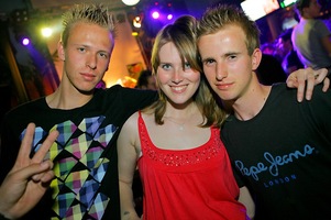 foto Stutsh, 21 mei 2009, Bongo Beach, Uden #511105