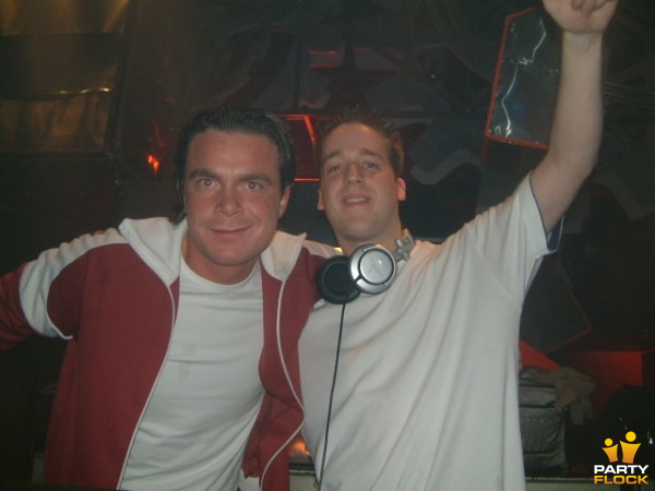 foto Qlubtempo #18, 24 mei 2003, Hemkade, met Haze & Abyss