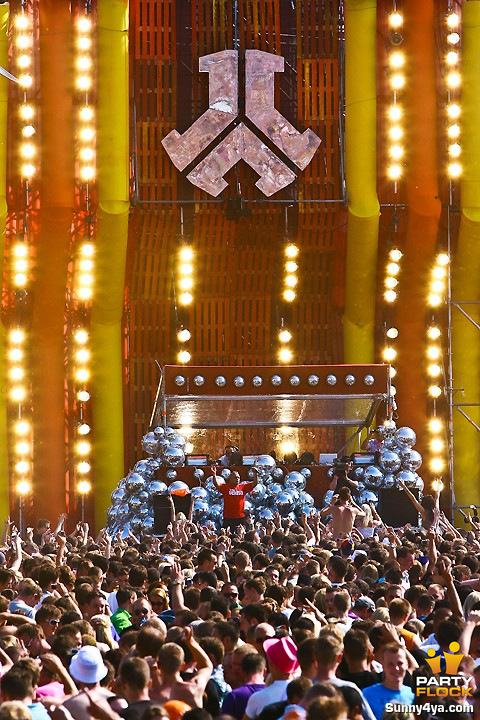 foto Defqon.1 Festival, 13 juni 2009, Almeerderstrand, met Ruffian