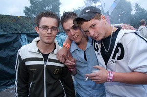 foto Amnesia Outdoor, 11 juli 2009, Evenemententerrein Loosbroek, Loosbroek #526983