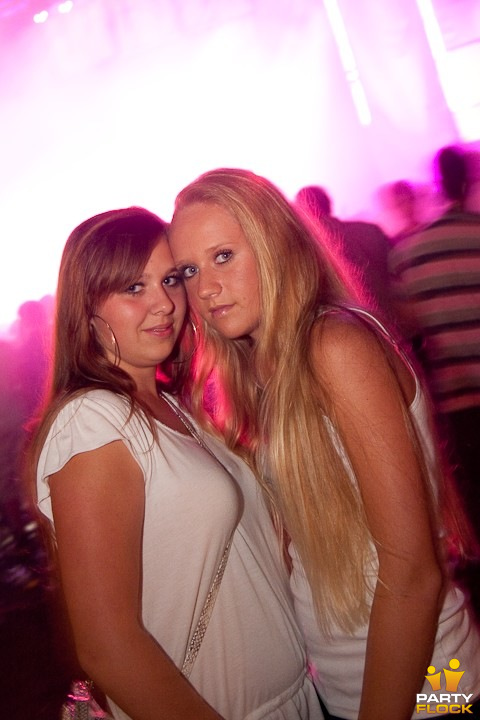 foto Amnesia Outdoor, 11 juli 2009, Evenemententerrein Loosbroek