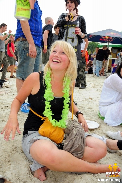 foto BeatsBall, 9 augustus 2009, Strand Euroborg