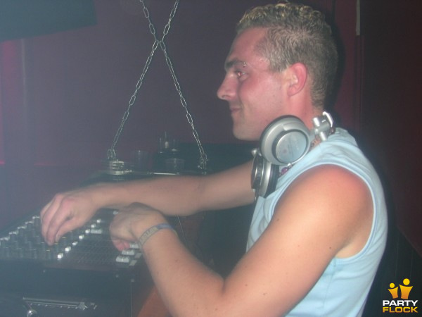 foto Defqon 1 After Afterparty, 14 juni 2003, Hemkade, met Dance @ G