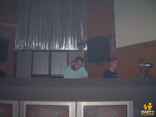 foto I Love Bass, 21 juni 2003, Maddox, met Derek