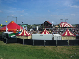 foto Riverdance, 21 juni 2003, Lekdijk-Oost, Lopikerkapel #54060