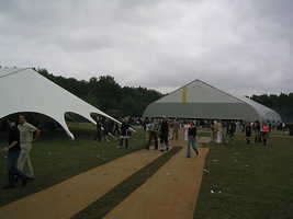 foto Awakenings Festival, 5 juli 2003, Spaarnwoude, deelplan Houtrak, Halfweg #54854