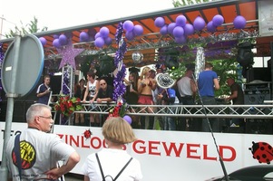 foto Limburg Love Parade 2003, 6 juli 2003, Markt, Geleen #55659