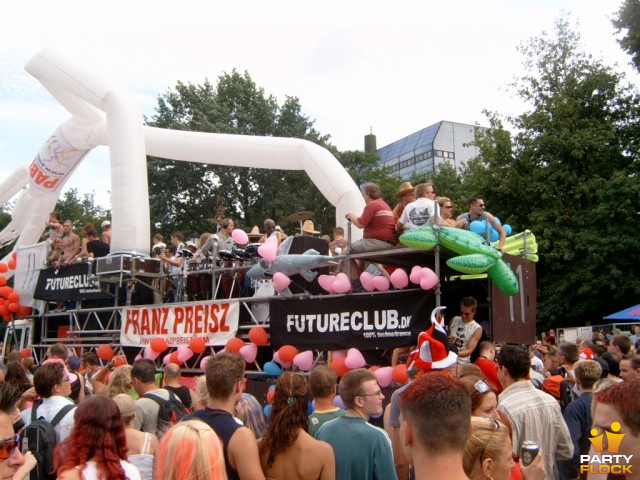 foto Love Parade, 12 juli 2003, Centrum Berlijn