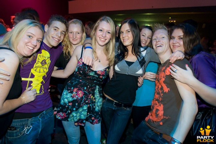 foto Strictly 90's, 5 december 2009, Waerdse Tempel