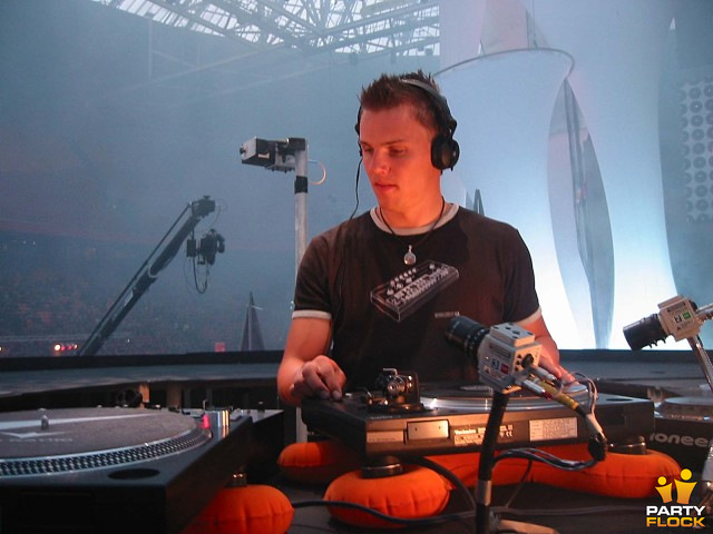 foto Sensation, 12 juli 2003, Amsterdam ArenA, met Kai Tracid