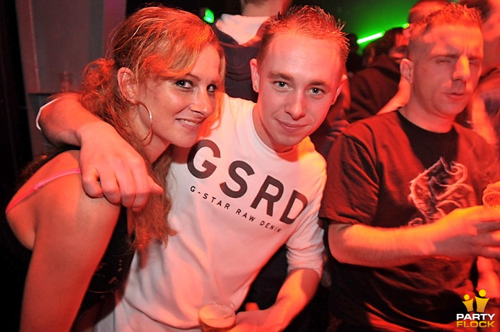 foto Beter kom je niet vs Partyraiser, 23 januari 2010, North Sea Venue