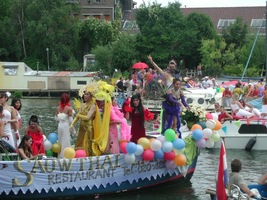 foto Amsterdam Pride Parade, 2 augustus 2003, Centrum Amsterdam, Amsterdam #57709