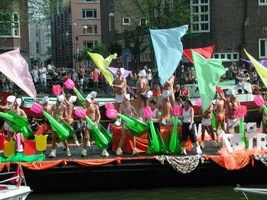 foto Amsterdam Pride Parade, 2 augustus 2003, Centrum Amsterdam, Amsterdam #57748