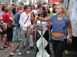 foto FFWD Dance Parade, 9 augustus 2003, Centrum Rotterdam, Rotterdam #58190