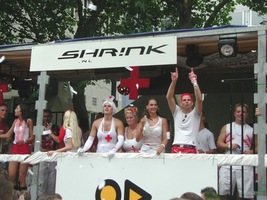 foto FFWD Dance Parade, 9 augustus 2003, Centrum Rotterdam, Rotterdam #58200