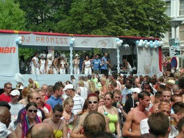 foto FFWD Dance Parade, 9 augustus 2003, Centrum Rotterdam, Rotterdam #58216
