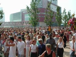 foto FFWD Dance Parade, 9 augustus 2003, Centrum Rotterdam, Rotterdam #58236
