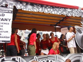 foto FFWD Dance Parade, 9 augustus 2003, Centrum Rotterdam, Rotterdam #58269