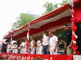 foto FFWD Dance Parade, 9 augustus 2003, Centrum Rotterdam, Rotterdam #58270