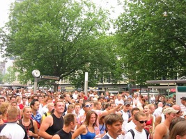 foto FFWD Dance Parade, 9 augustus 2003, Centrum Rotterdam, Rotterdam #58277