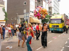 foto FFWD Dance Parade, 9 augustus 2003, Centrum Rotterdam, Rotterdam #58333