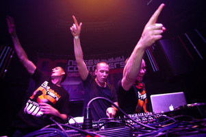 foto Noisecontrollers, 8 mei 2010, Outland, Rotterdam #587734