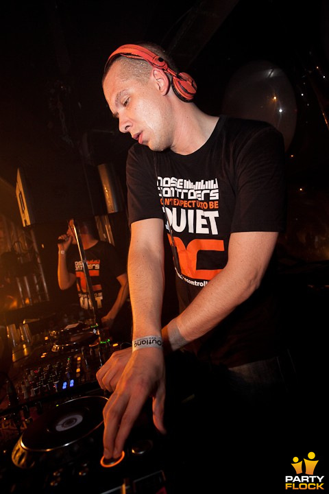 foto Noisecontrollers, 8 mei 2010, Outland, met Noisecontrollers