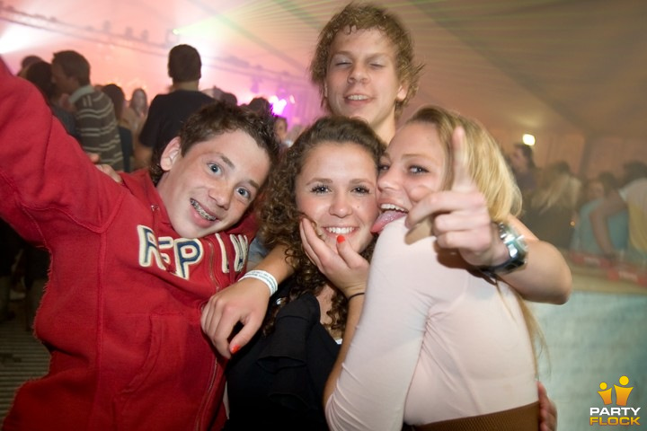 foto Springpop 2010, 15 mei 2010, S.I.S. Terrein