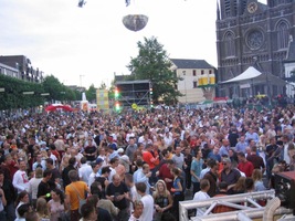 foto Dancehill, 23 augustus 2003, Centrum Tilburg, Tilburg #59190