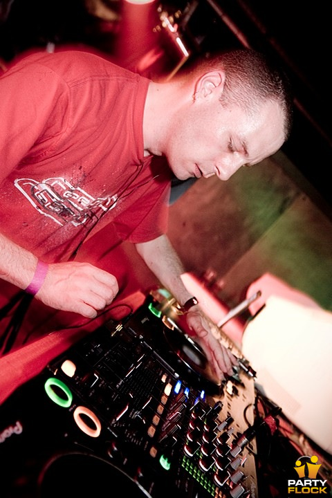 foto Burn audio labelnight, 28 mei 2010, Dynamo, met The DJ Producer