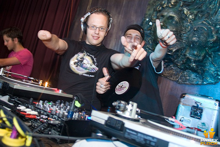 foto Dj Yves Birthday Bash, 19 juni 2010, Zalinaz, met Pascal Rolay, Davo