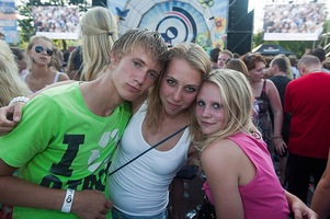 foto Dancetour Leeuwarden, 4 juli 2010, Oldehoofsterkerkhof, Leeuwarden #601269