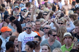 foto Dancetour Leeuwarden, 4 juli 2010, Oldehoofsterkerkhof, Leeuwarden #601347