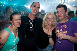 foto De Q-dance Feestfabriek, 10 juli 2010, Amsterdam ArenA, Amsterdam #602221