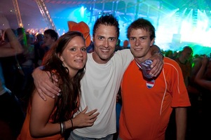 foto De Q-dance Feestfabriek, 10 juli 2010, Amsterdam ArenA, Amsterdam #602237