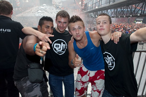 foto De Q-dance Feestfabriek, 10 juli 2010, Amsterdam ArenA, Amsterdam #602269