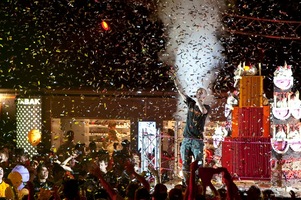 foto De Q-dance Feestfabriek, 10 juli 2010, Amsterdam ArenA, Amsterdam #602340