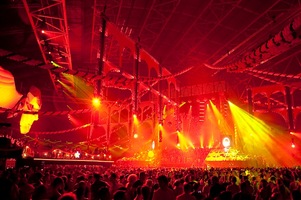 foto De Q-dance Feestfabriek, 10 juli 2010, Amsterdam ArenA, Amsterdam #602376