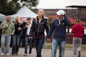 foto Pleasure Island, 24 juli 2010, Military Airfield, Hradec Kralove #606079