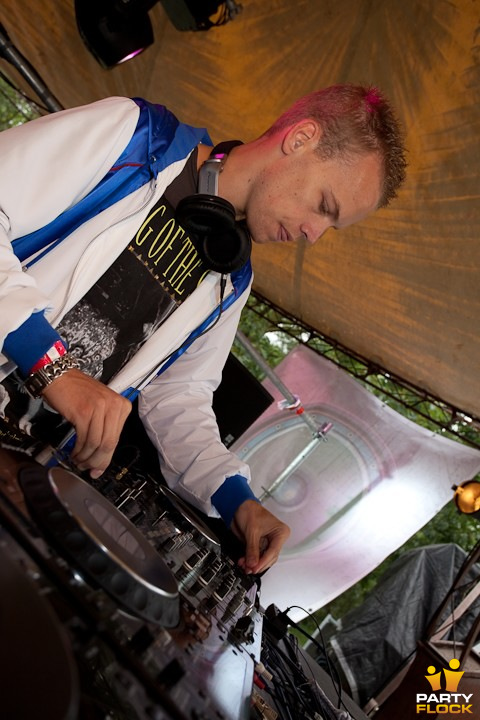 foto The Qontinent, 15 augustus 2010, Puyenbroeck, met Jones