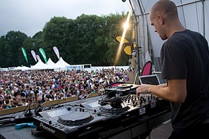 foto Dancetour Tilburg, 22 augustus 2010, Leijpark, Tilburg #614084