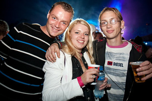 foto Q-BASE, 11 september 2010, Airport Weeze, Weeze #616579