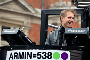 foto Armin = Radio 538, 23 februari 2011, Leidseplein, Amsterdam #641478