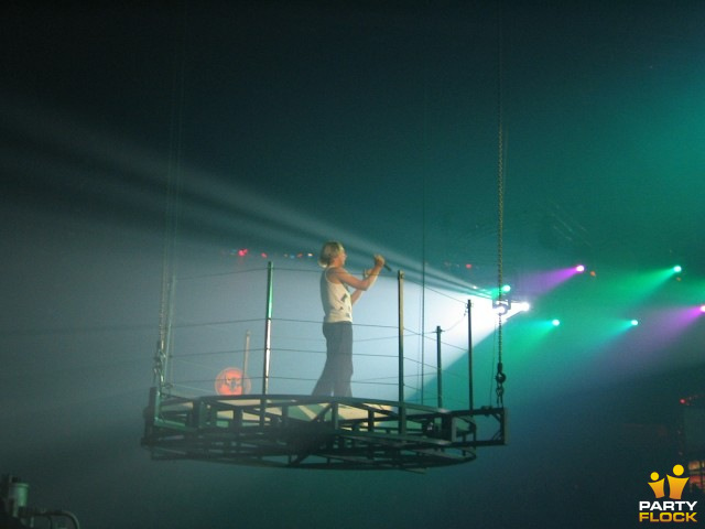 foto 16 Years Illusion, 26 september 2003, Sportpaleis Antwerpen, met Milk Inc