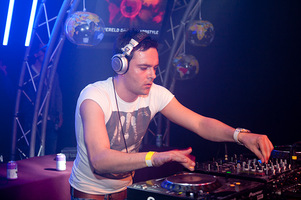 foto De wereld draait hardstyle, 15 april 2011, Bob's, Uitgeest #650024