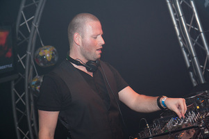 foto De wereld draait hardstyle, 15 april 2011, Bob's, Uitgeest #650041