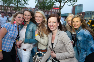 foto Absolutely Queensnight, 29 april 2011, Van Heekplein, Enschede #652802